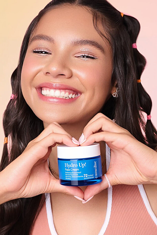 Cosmolive Yüz Kremi | 72 Saat Etkili Nemlendirici | 8d Hyaluronik Asit | Aloe Vera | Tüm Cilt Tipleri Su Bazlı